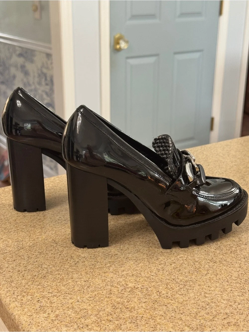 Antonio Melani Parkerr Lug Sole Chain Detail Black Patent Platform Loafers 7.5